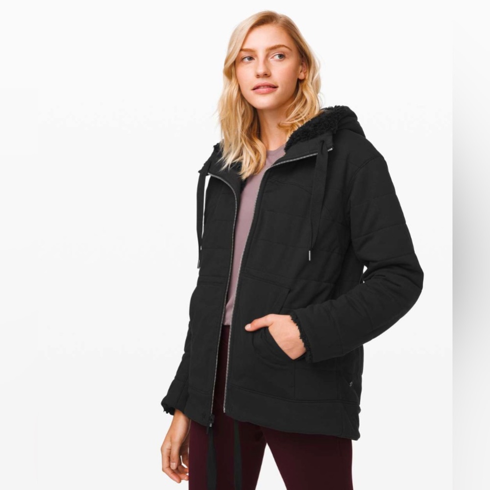Lululemon Warm Restore Sherpa Full Zip. Black. Medium. REVERSIBLE.